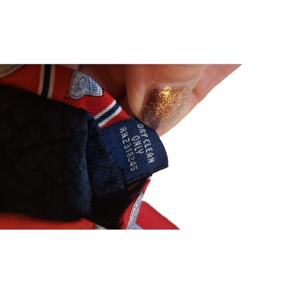 Vineyard Vines Custom Collection The Buckley School Patterned 100%‎ All Silk Tie - Picture 11 of 13